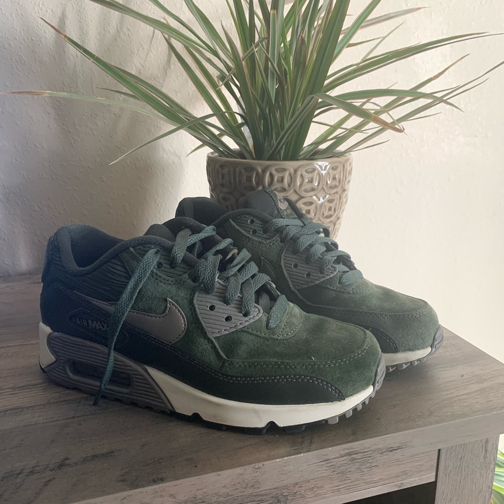 Suede Nike Air Maxes